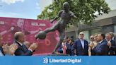 La estatua del gol de Iniesta ya luce en Albacete