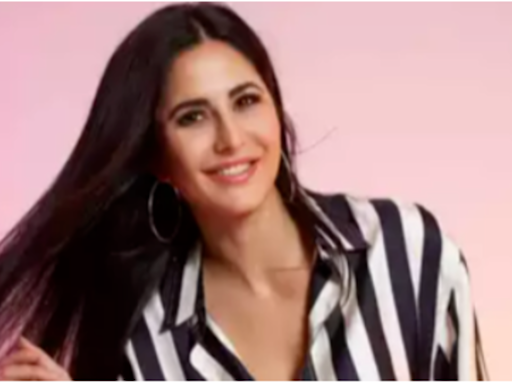 Katrina Kaif spotted at the airport, her chic attire wows fans: video inside | Hindi Movie News - Times of India