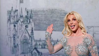 Sketch me baby one more time: Britney Spears posts drawings of UK landmarks