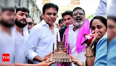 Removing Charminar from emblem an insult to people | Hyderabad News - Times of India