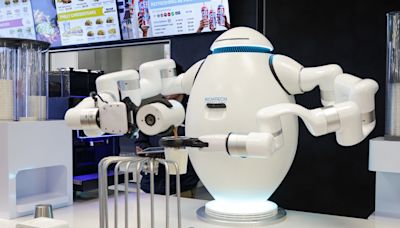 Ghost Kitchens deploys Richtech Robotics’ robot beverage system