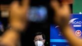 Hong Kong’s Lee Gets Nod for Reverse Quarantine Into China