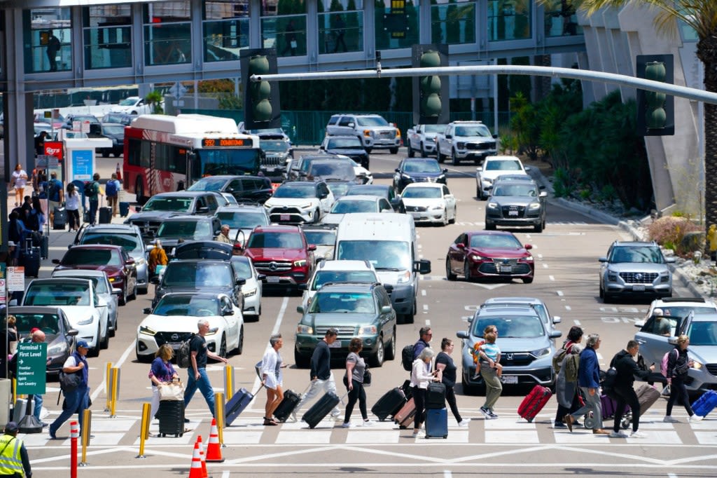 San Diego airport is getting a new parking operator — and it’s not Ace