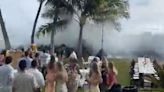 Olas gigantescas interrumpieron una boda y destruyeron barrios costeros en Hawaii