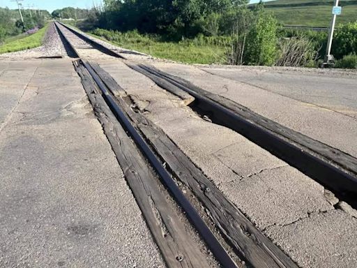 Germantown railroad tracks cause car damage, blown tires