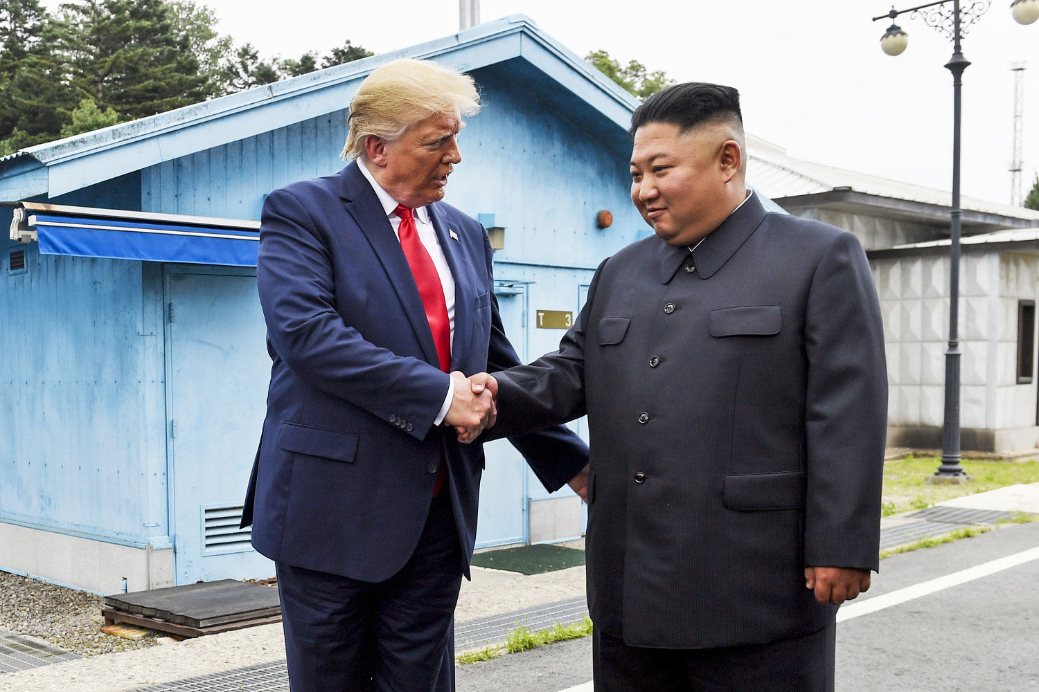 Maddow Blog | Trump touts Kim Jong Un as North Korea’s 'absolute leader'