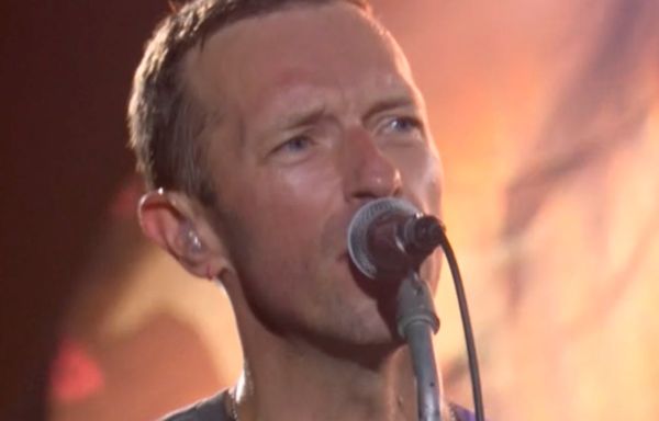 Chris Martin asks Glastonbury crowd to send love to Israel and Palestine in world peace speech