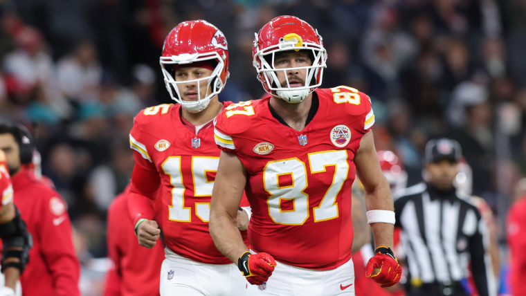 Travis Kelce and the Kansas City Chiefs veterans report to camp | Sporting News