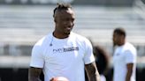 Brandon Marshall makes appearance at Jets camp Wednesday