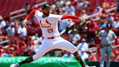 Cardinals place righty Robertson (elbow) on IL