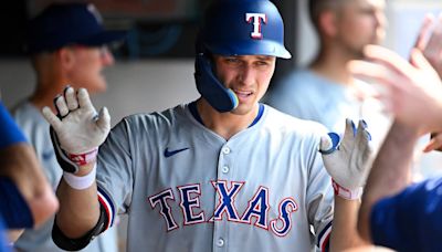 Rangers' Corey Seager to have season-ending surgery on sports hernia