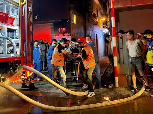 Large apartment fire in central Hanoi kills 14 people