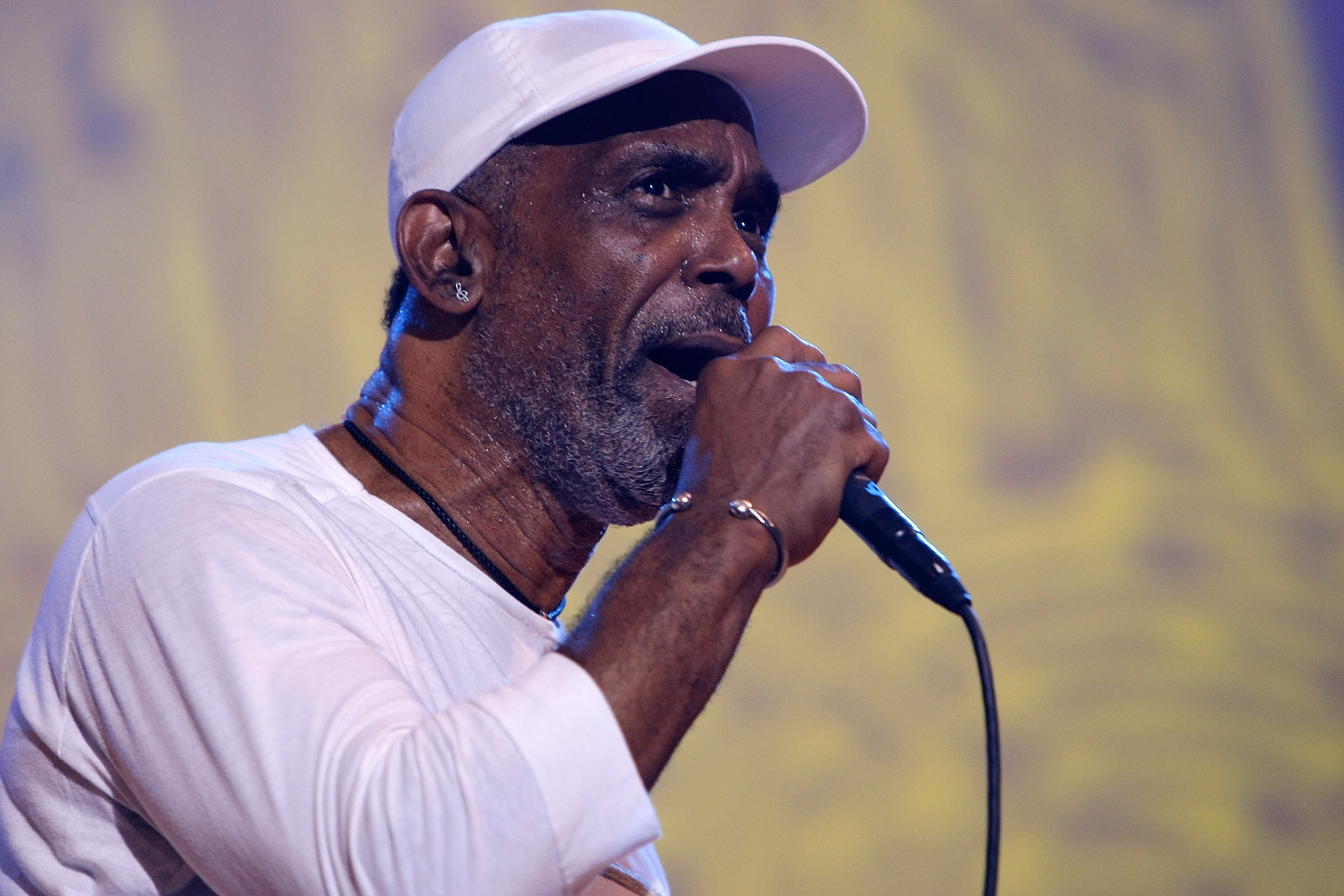 Frankie Beverly, exuberant singer-songwriter for Maze, dies at 77