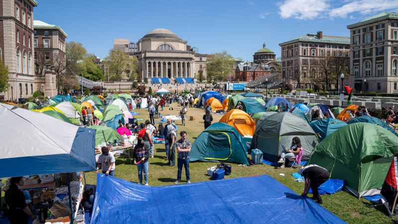 Columbia’s student journalists produced New York magazine’s cover story. Here’s how they did it | CNN Business