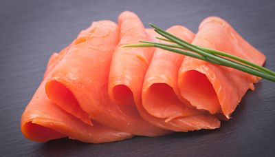 Here's How Long Smoked Salmon Stays Good For After Being Opened