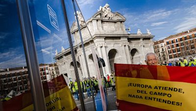 El sector hortofrutícola, entre dos fuegos