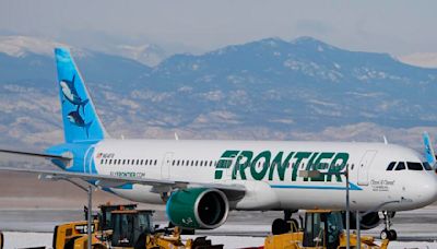 California man arrested after allegedly kicking, trying to choke flight attendants