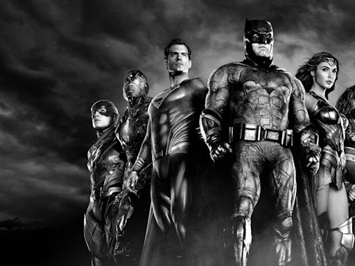 Zack Snyder diz que a sua versão de Liga da Justiça será lançada nos cinemas