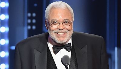 James Earl Jones Dead at 93: Mark Hamill, LeVar Burton and More Pay Tribute - E! Online