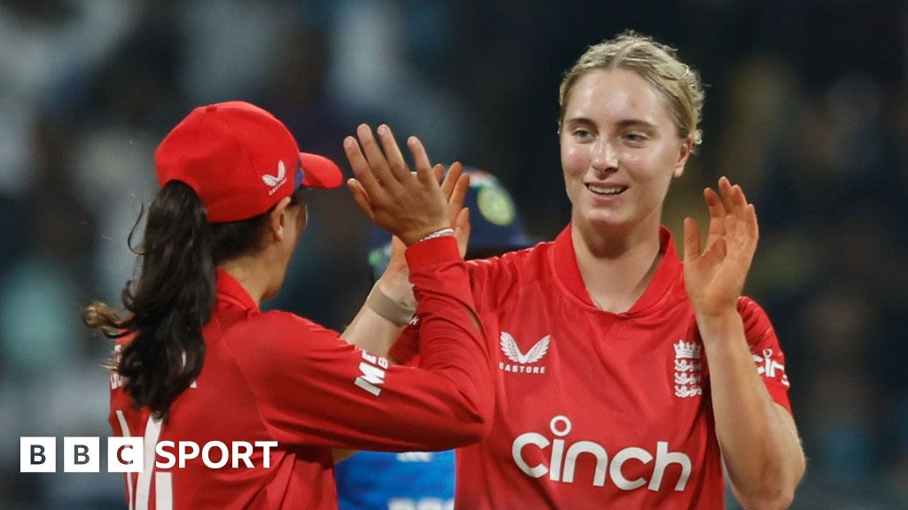 England women vs Pakistan: Smith & Kemp given chance to impress