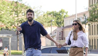 Gerard Piqué : arrivée remarquée au tribunal, main dans la main avec Clara Chia Marti