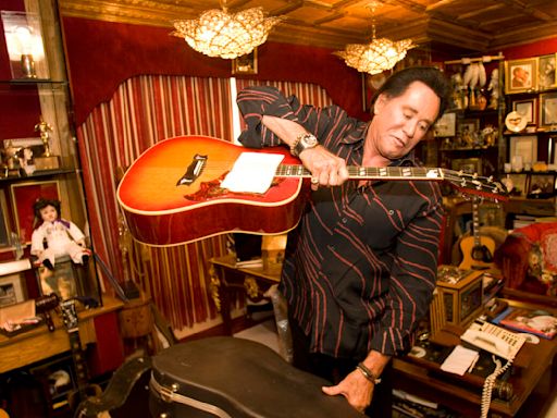 Wayne Newton’s interest in Casa de Shenandoah is long gone