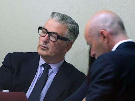 Alec Baldwin 'Rust' trial on pause as judge weighs tossing case. Prosecutors face 'uphill battle' if it continues, expert says.