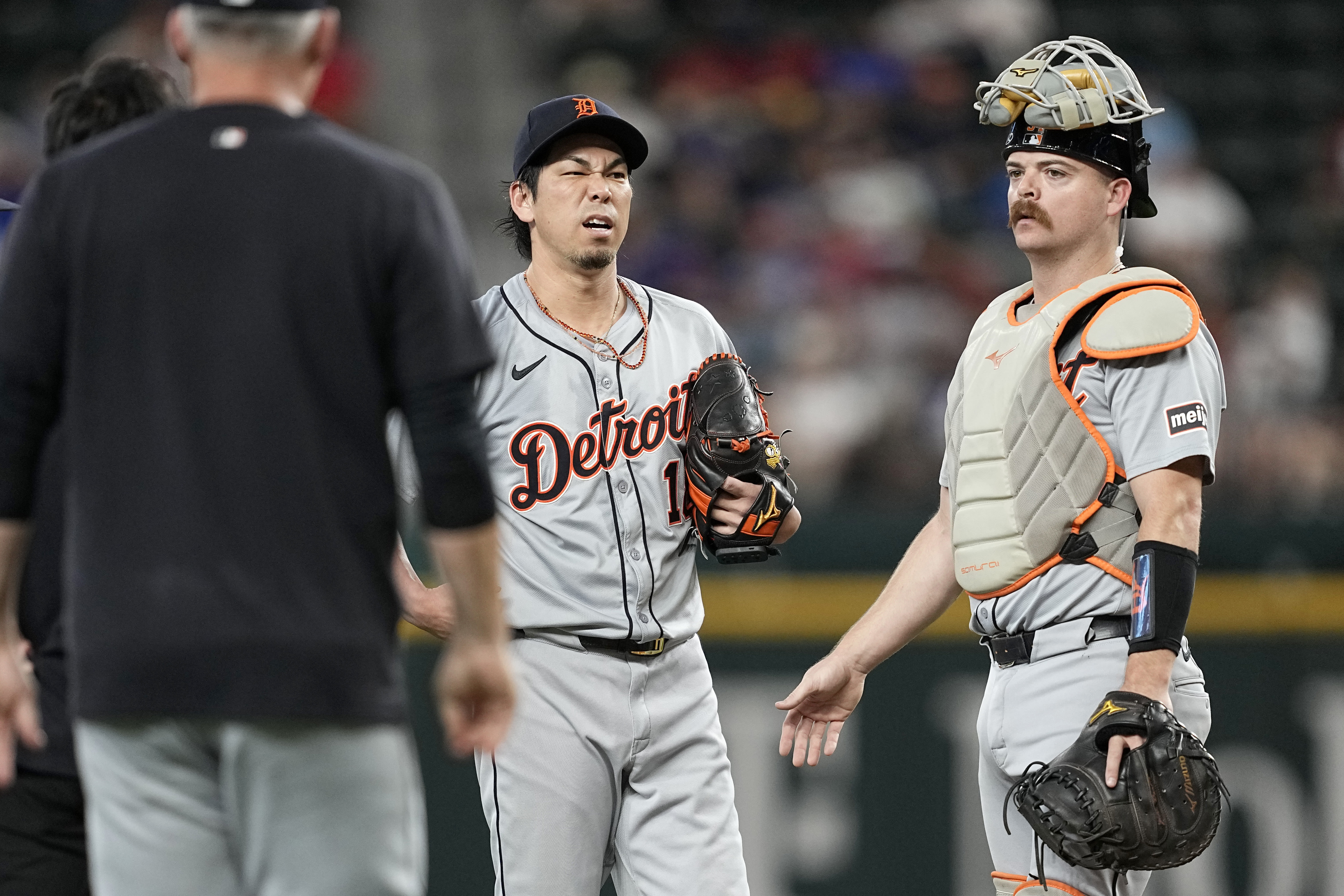 Detroit Tigers' Kenta Maeda leaves game with apparent injury after throwing 2 pitches