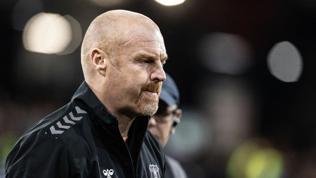 Dyche 'amazed' Everton did not get awarded second penalty in Luton draw