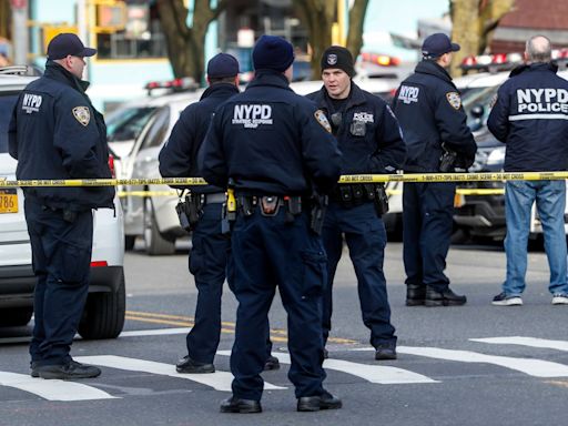 Niño de 14 años fue apuñalado en El Bronx horas antes que una turista fuese acuchillada en Times Square, según NYPD - El Diario NY