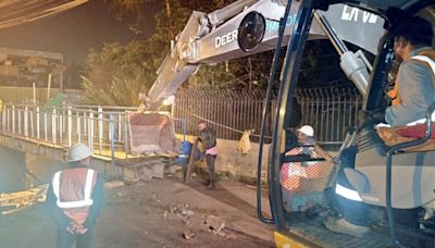 Puente peatonal se colocó en el hundimiento de Llano Chico