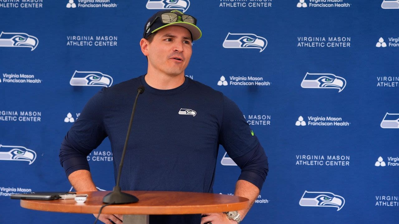 New Seattle coach Mike Macdonald takes it all in during first day of Seahawks rookie minicamp