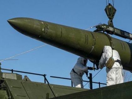 Rusia entrena tropas en armas nucleares