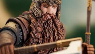 New The Lord of the Ring Statue Comes to DST with Gimli