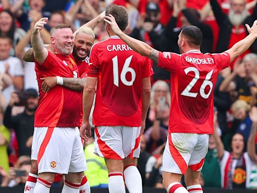 Wayne Rooney rolls back years with incredible free-kick for Man Utd legends