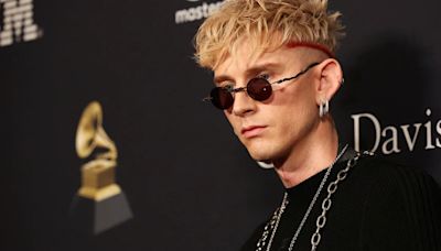 Machine Gun Kelly aseguró que lleva un año sobrio: “Ya no bebo”