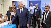 Israeli war cabinet member Benny Gantz calls for early elections