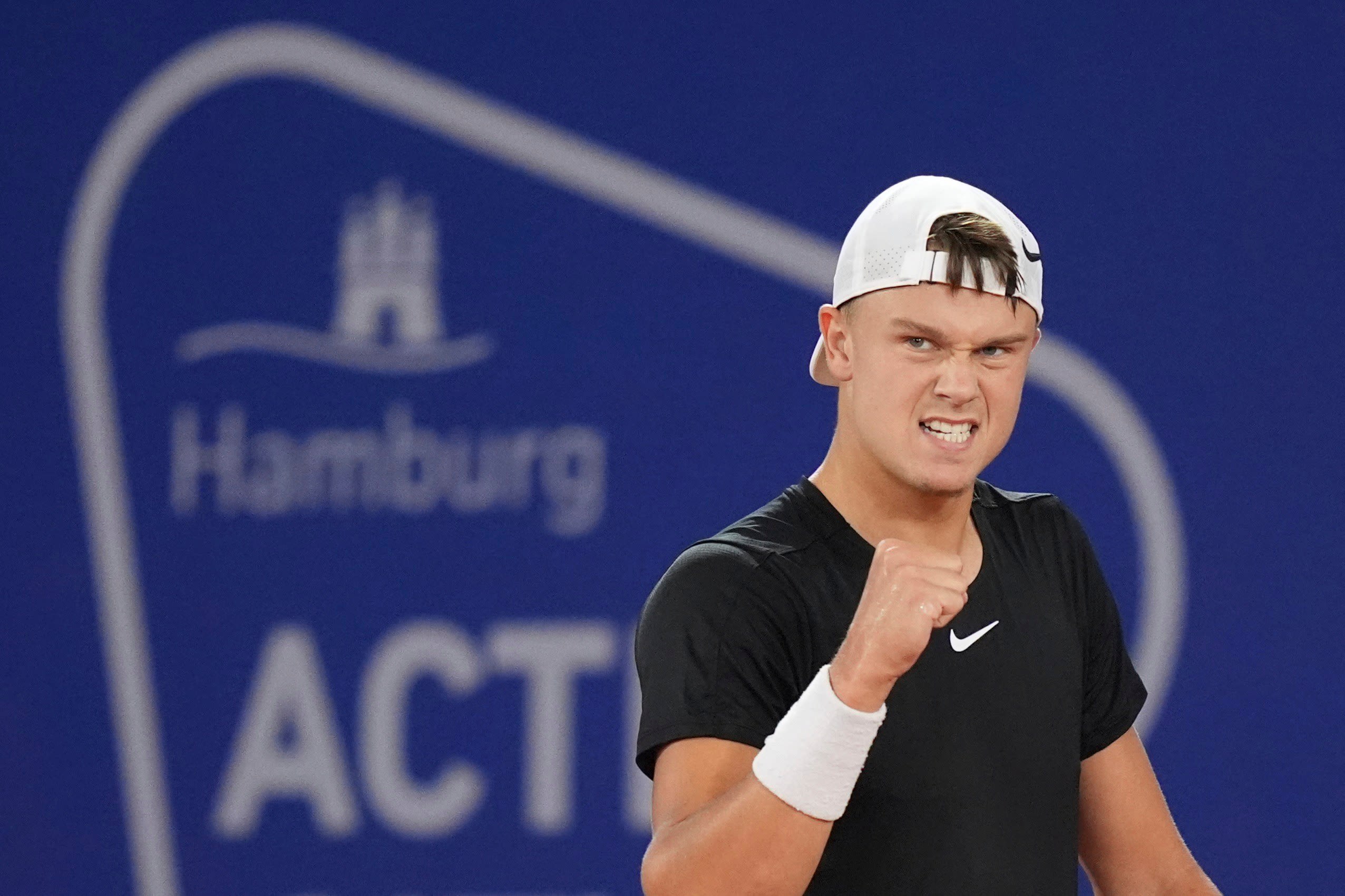 Holger Rune, Sebastian Baez, Arthur Fils begin Paris Olympics prep with Hamburg wins | Tennis.com