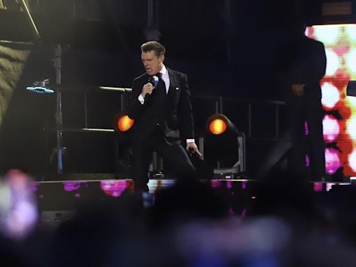 Luis Miguel enamora a Córdoba en Los Califas