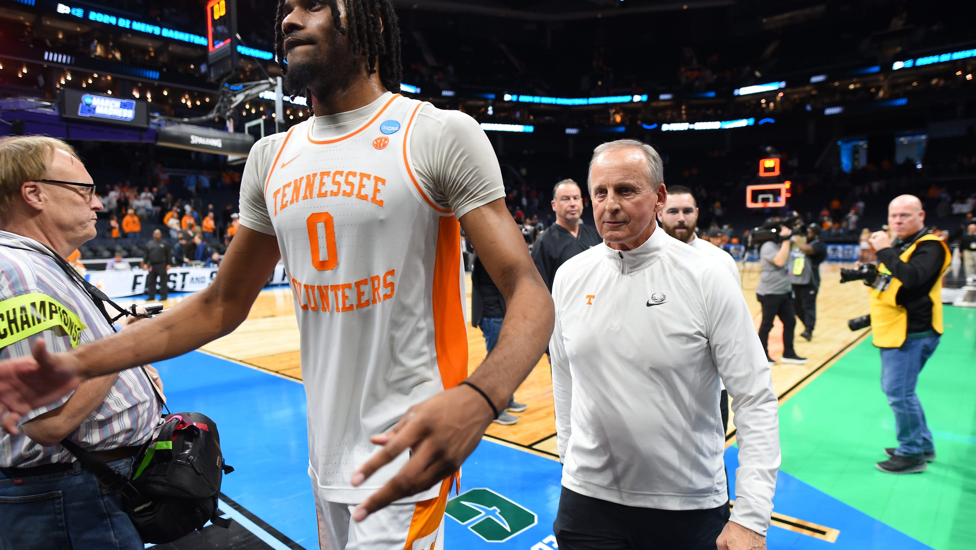 How Rick Barnes reacted to Jonas Aidoo's transfer from Tennessee basketball to Arkansas