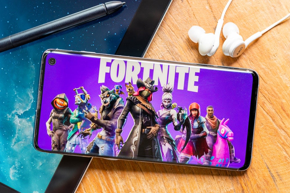 Fortnite Is Coming Back To Apple's iPhones, Including Alternative App Stores, But There's A Catch - Samsung Electronics Co...