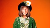 Mayim Bialik Talks ‘Blossom’ Revival: “We’re Hoping To Reboot It Not As A Sitcom”