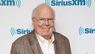 Verne Lundquist says what he believes led to Nick Saban's surprise retirement