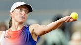 Iga Świątek begs French Open fans not to shout during points after thrilling victory against Naomi Osaka