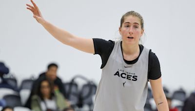 Ex-Hawkeyes Megan Gustafson, Kate Martin join Las Vegas Aces teammates on White House trip