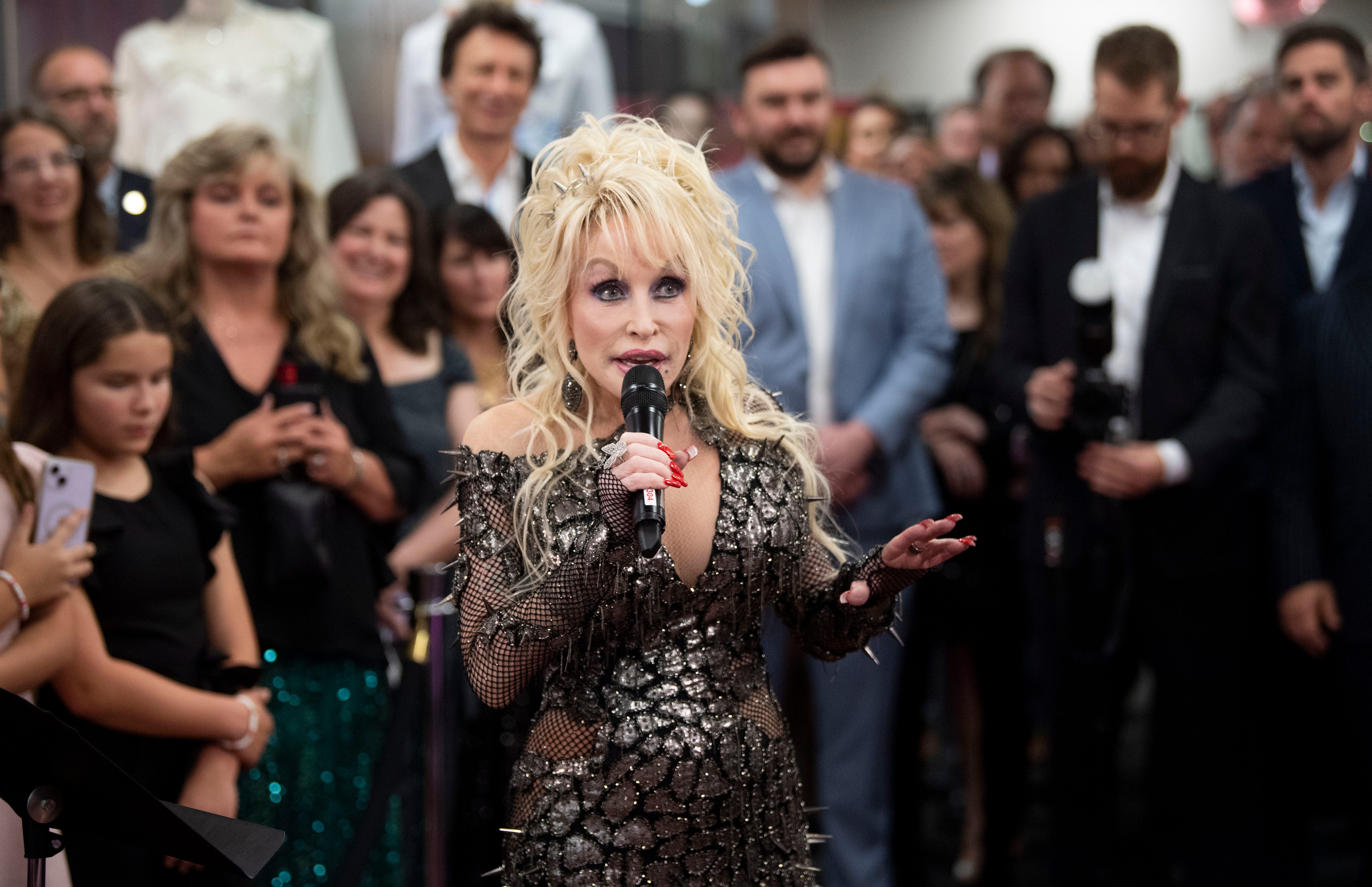 CMA Fest 2024 updates: Dolly Parton kicks off festival in Nashville. What else you can't miss on Day 1