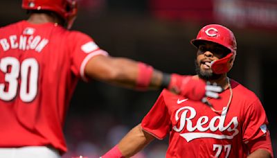 Rookie Rece Hinds slams 2 more long homers, Reds beat Marlins 10-6 to win the series