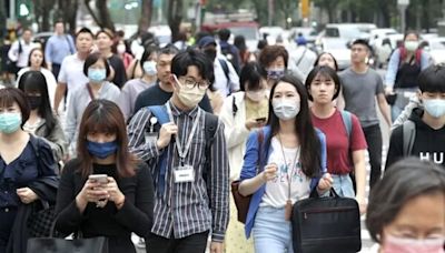 半導體業用電量創高 台綜院6月電力景氣燈號再亮黃紅燈