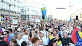 Miles de venezolanos se concentran en Madrid contra el fraude de Maduro: “Nos negamos a pasar otros 20 años de miseria”