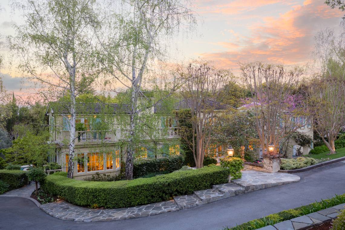 Take a look at this high-tech VIP’s fabulous Northern California estate for sale at $24.5M